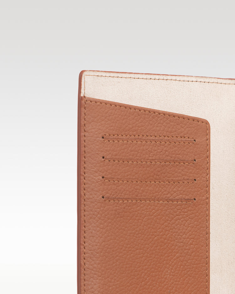 The Traveller Passport Case