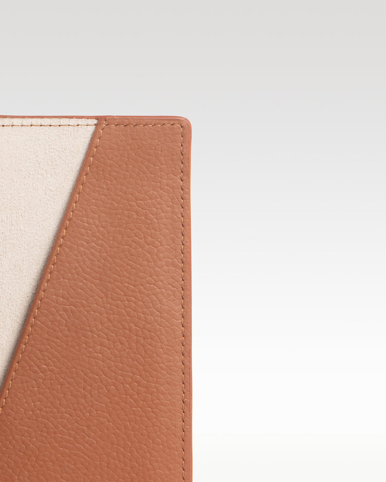 The Traveller Passport Case